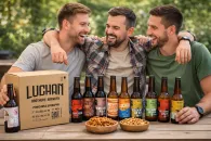 Сет "Будьмо знайомі" 11 сотрів пива 0.33 скло з основної лінійки та 1 лімітований сорт у подарунок.